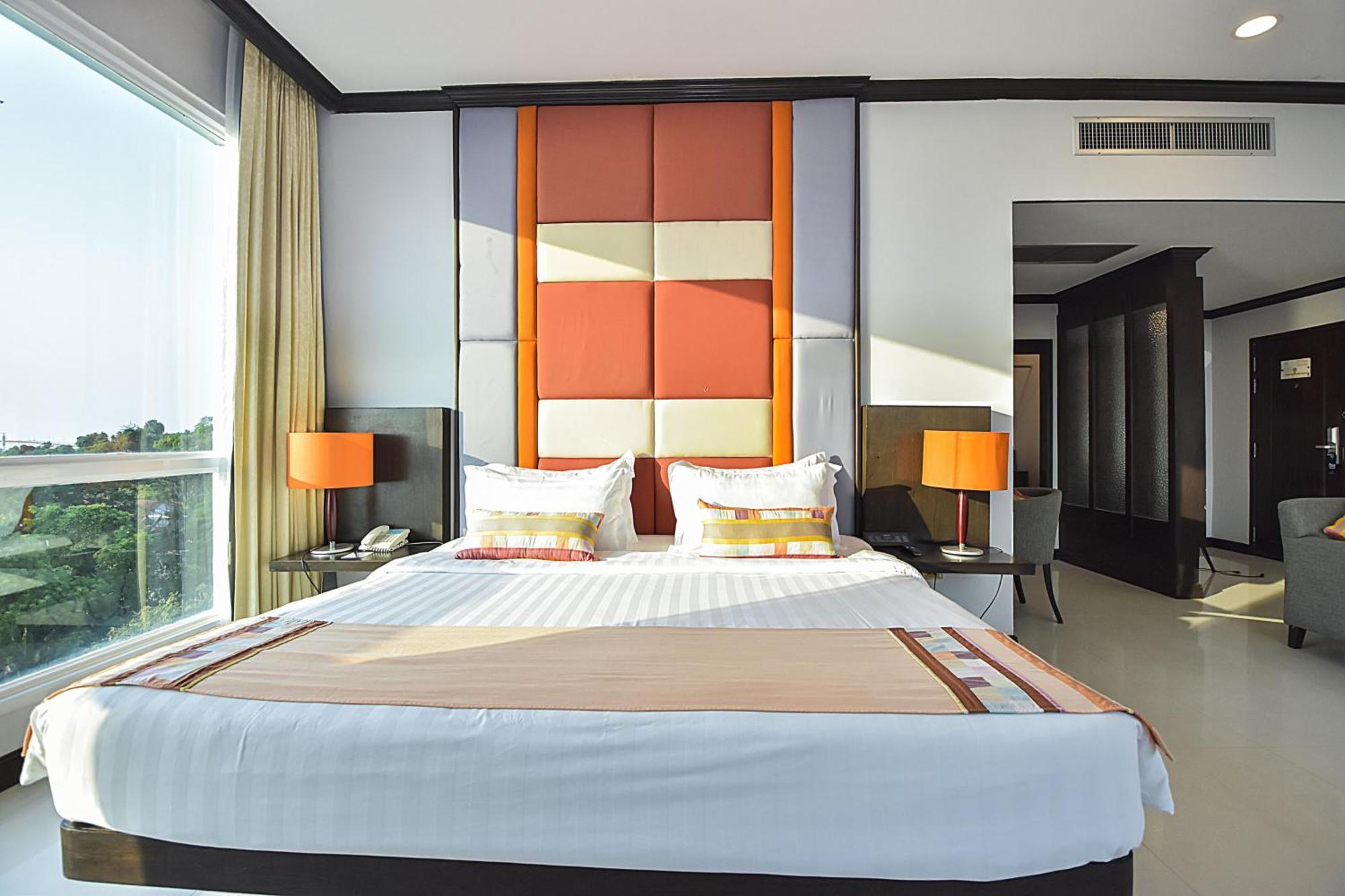Independence Y 4* Sihanoukville