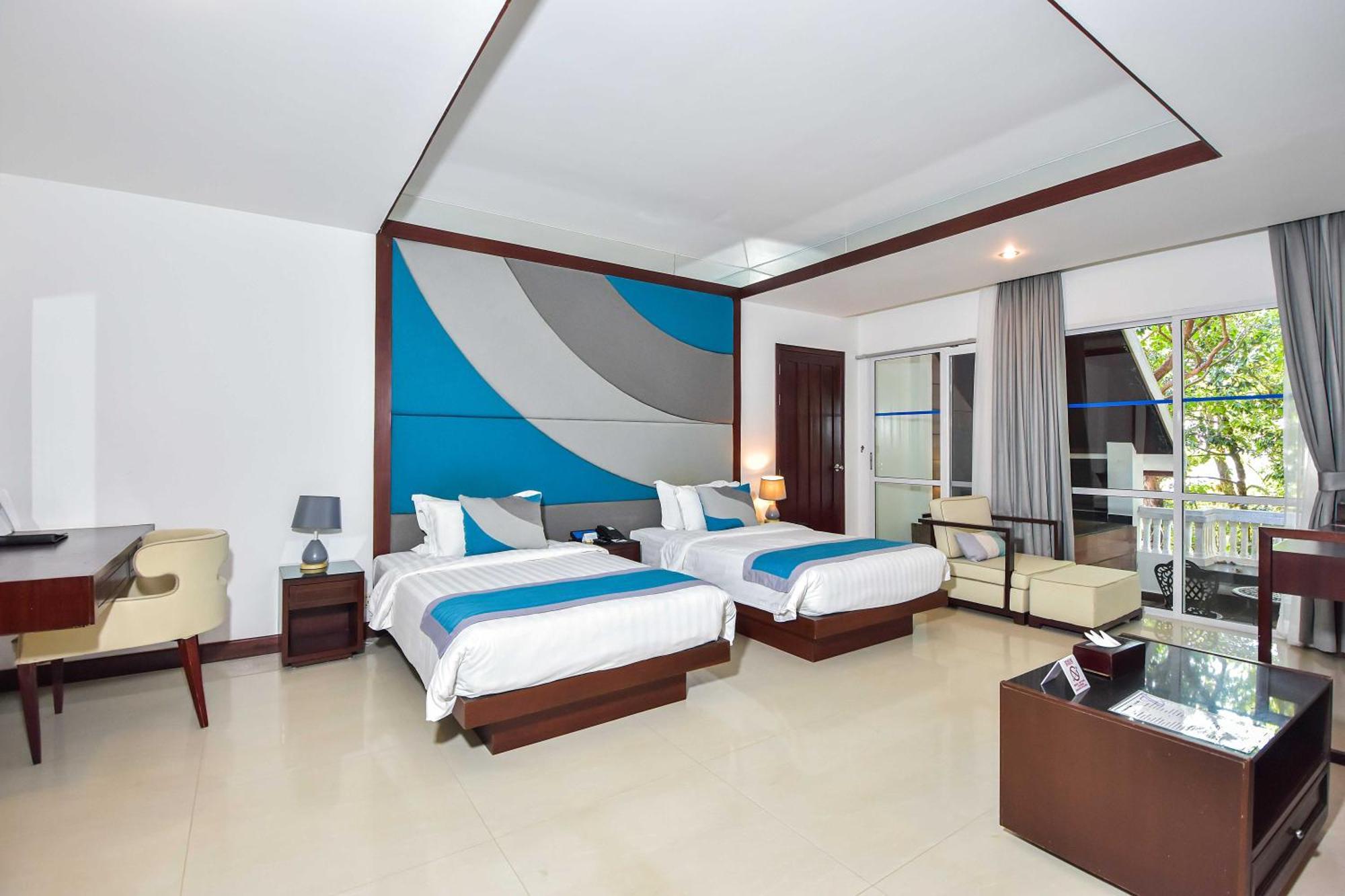 Independence Y Hotel