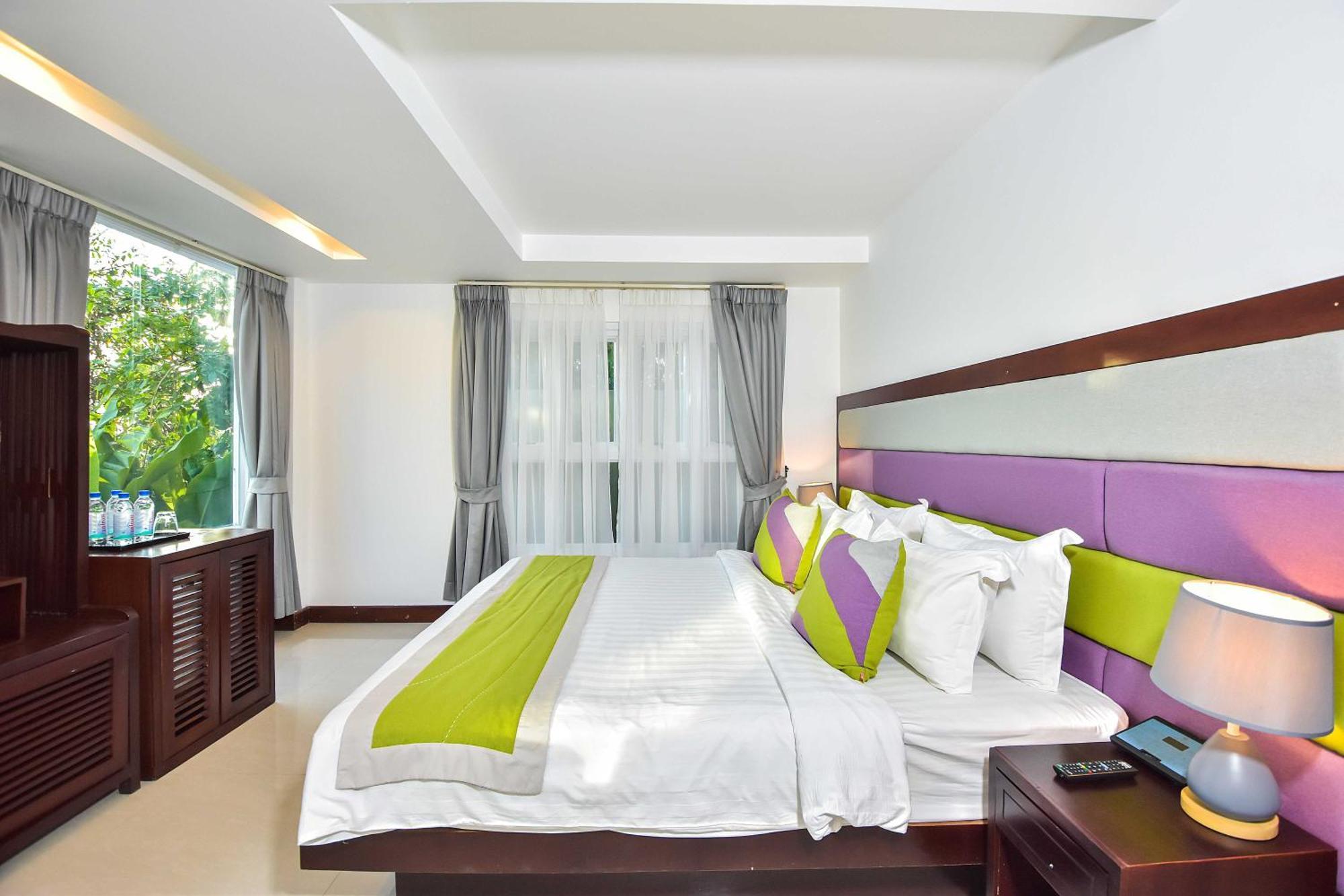 Hotel Independence Y